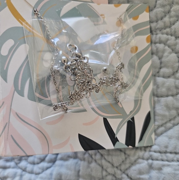 Brand NEW! Lily Sky Silver Karma Necklace & Earrings Set NWOT - Picture 4 of 4